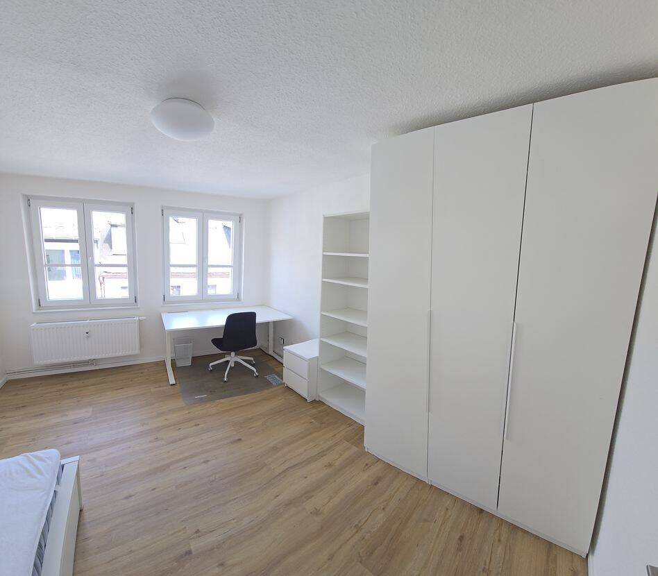 Erstbezug nach Sanierung: Möbliertes WG-Zimmer in zentraler Lage, 57072 Siegen