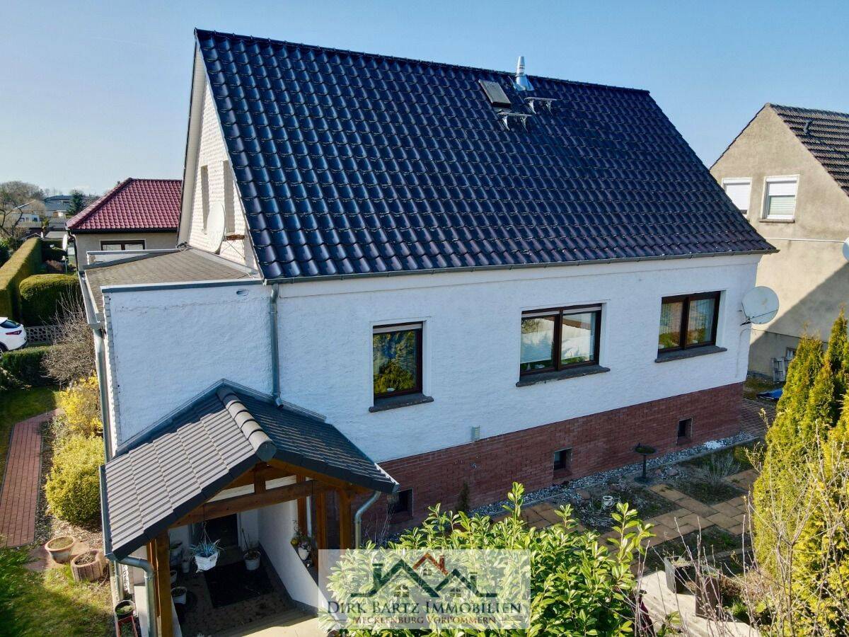 Einfamilienhaus in ruhiger Seitenstraße am Ortsrand von Ducherow., 17398 Bargischow