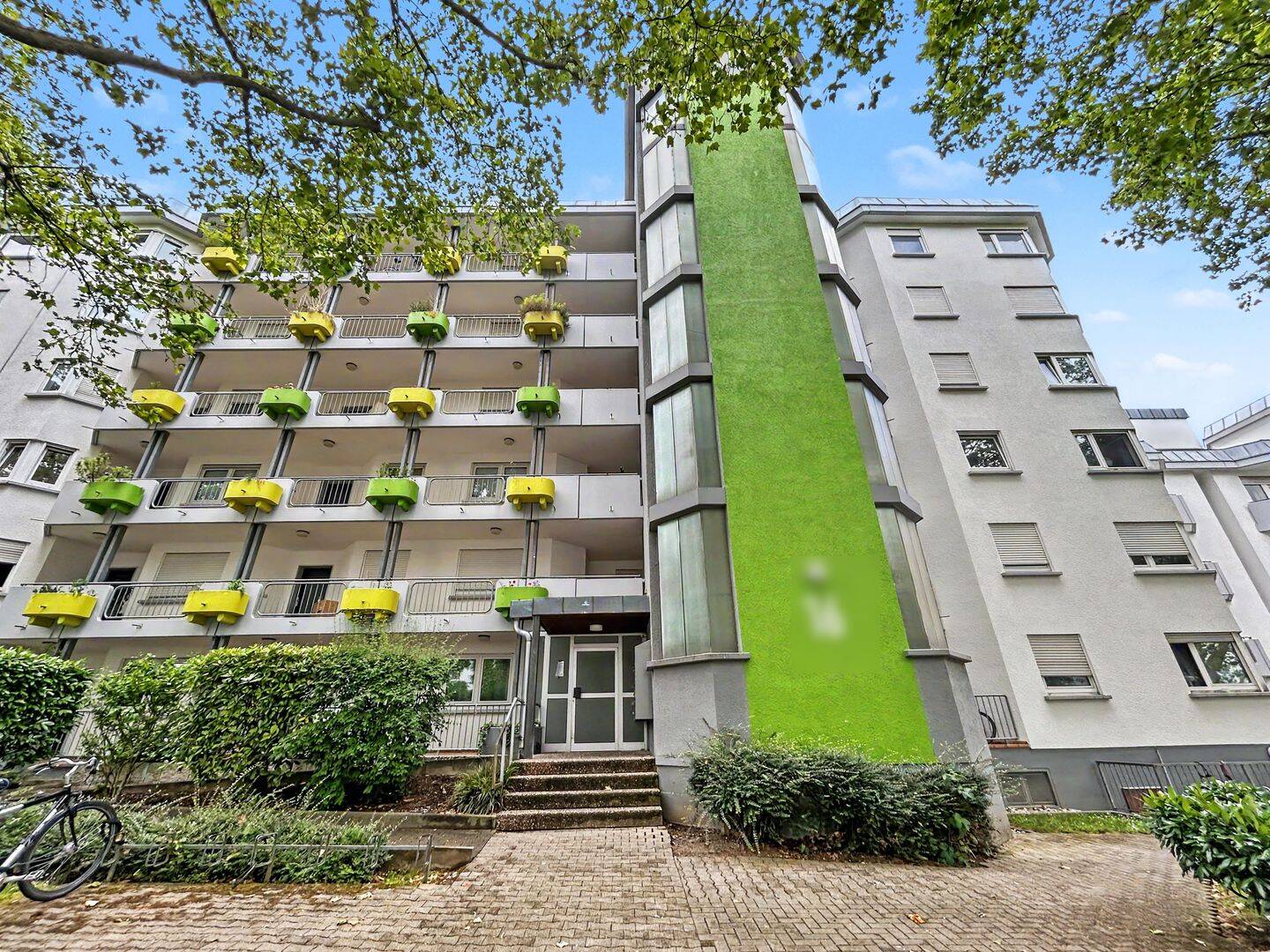 Charmante 2-Zimmer-Wohnung in Freiburg-Betzenhausen, 79114 Freiburg im Breisgau (Betzenhausen Haslach Sankt Georgen Stühlinger Weingarten)