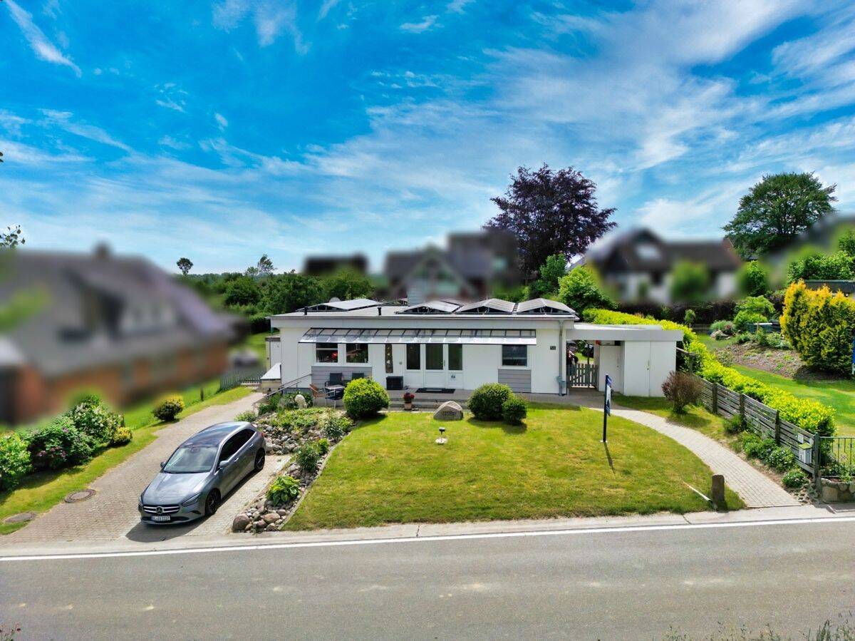Nur wenige Schritte zum Meer: Bungalow mit Garten, Wintergarten, PV, Terrasse & befrist. Wohnrecht., 24972 Steinberg