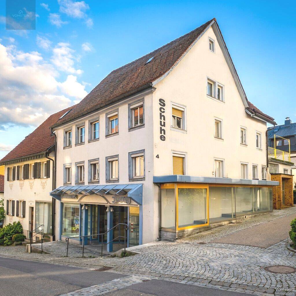 Großzügiges Wohn- und Geschäftshaus in zentraler Lage von Neustadt, 79822 Titisee-Neustadt