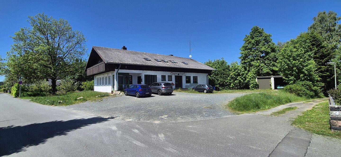 Wohn-und Geschäftshaus im Zentrum von Bischofsgrün, 95493 Bischofsgrün