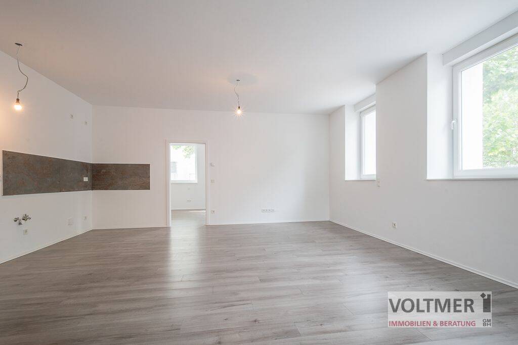 STADTNAH – modern sanierte Mietwohnung mit Gemeinschaftsterrasse in Neunkirchen!, 66538 Neunkirchen