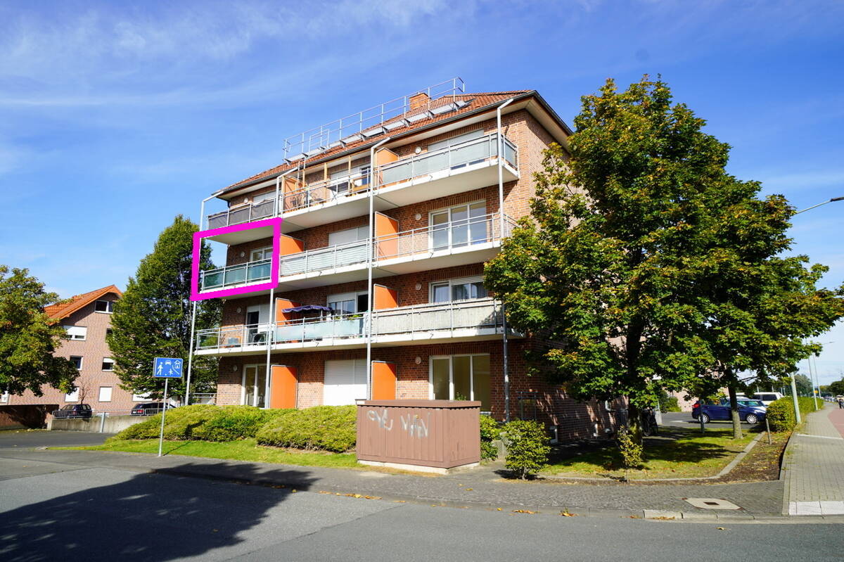 Große und helle 1-Zimmer-Wohnung im 2. Obergeschoss, mit Küchenzeile, Balkon & Stellplatz, 33102 Paderborn