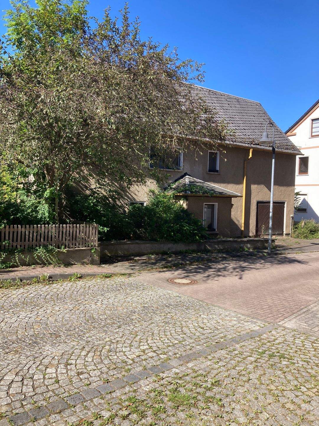 Unsaniertes Einfamilienhaus in Berga-Wünschendorf, 7980 Berga/Elster