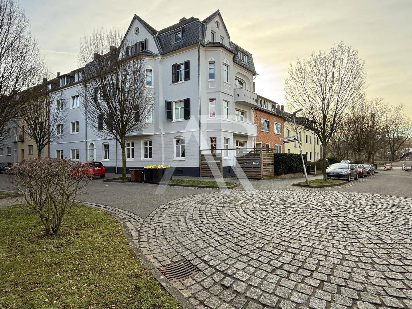 Renovierte 4-Zimmer-Wohnung mit viel Platz im Erdgeschoss – zentral in Jülich gelegen!, 52428 Jülich