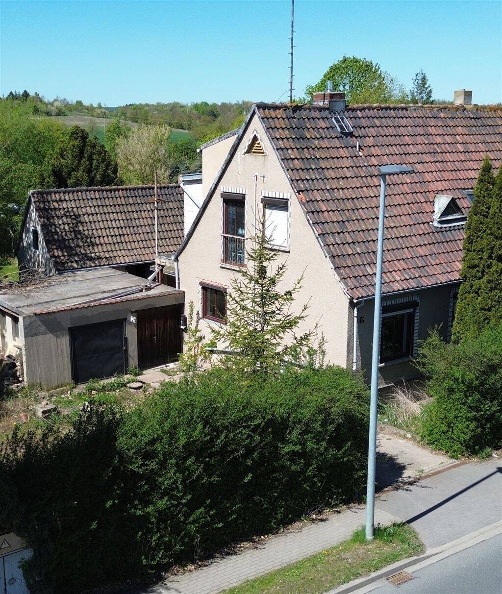 Provisionsfrei für den Käufer! Für Handwerker perfekt- teilsanierte Doppelhaushälfte in Bennstedt, 6198 Salzatal