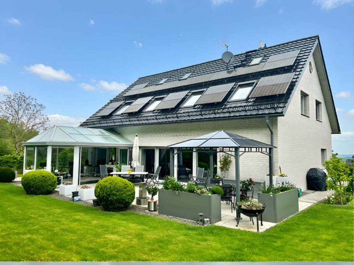 LEBENSQUALITÄT PUR! Hochwertige Immobilie mit großem Grundstück und viel Privatsphäre, 99099 Erfurt
