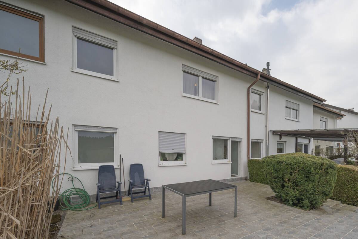 Viel Platz für sonniges Wohnen sonniges + top gepflegtes Haus für die ganze Familie, 78664 Eschbronn