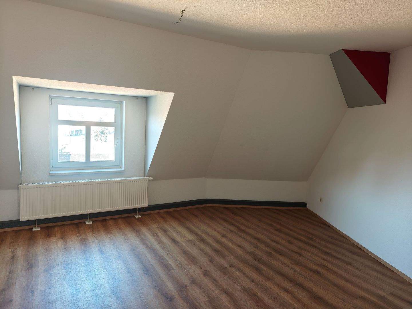 4 Raum-WHG im Dachgeschoss (2.Etage), 4565 Regis-Breitingen