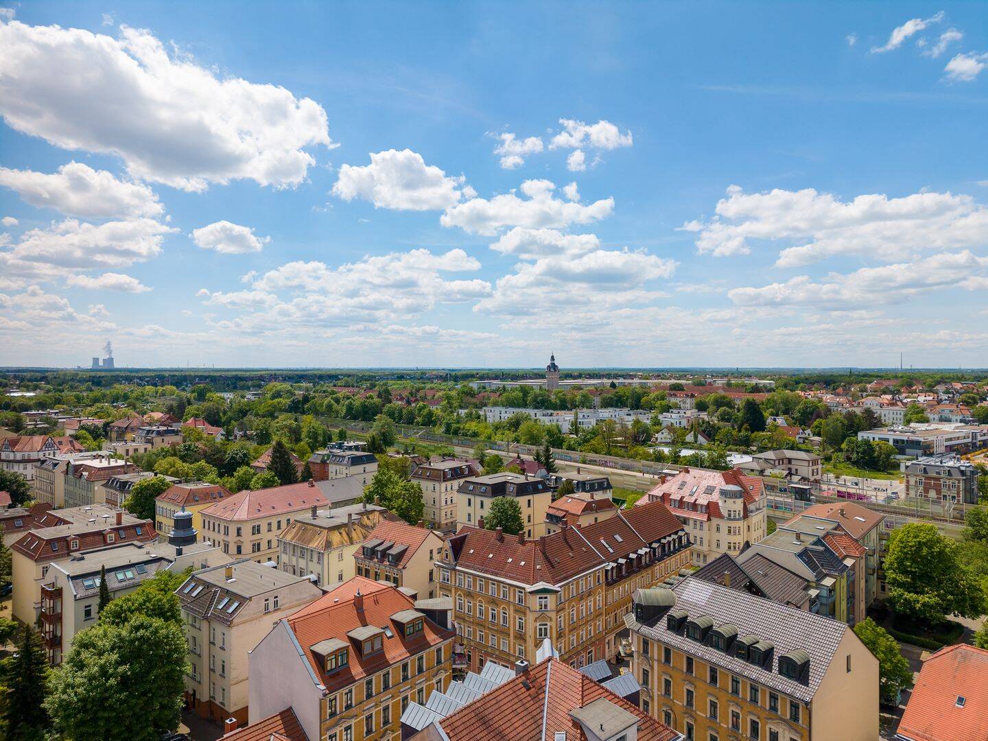 ++ Exklusive Dachgeschoss-Maisonette mit drei Balkonen und Panoramablick über Markkleeberg, 4416 Markkleeberg