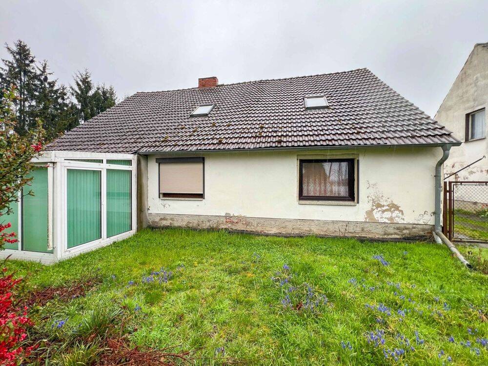 Haus im Dornröschenschlaf – wer weckt es auf? – nur Versteigerung – keine Maklerprovision, 15326 Lebus