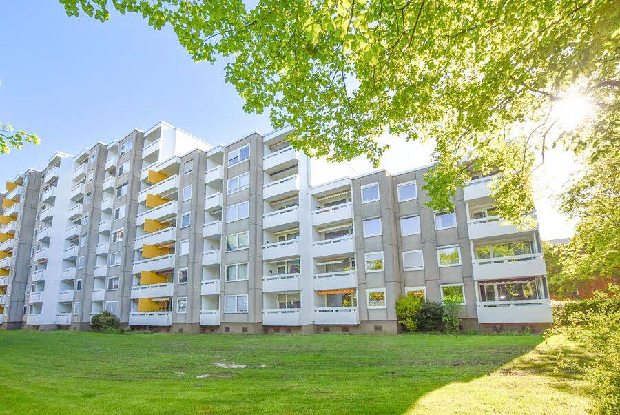 Großzügige 4-Zimmer-Wohnung mit Balkon in idyllischer Lage!, 38112 Braunschweig