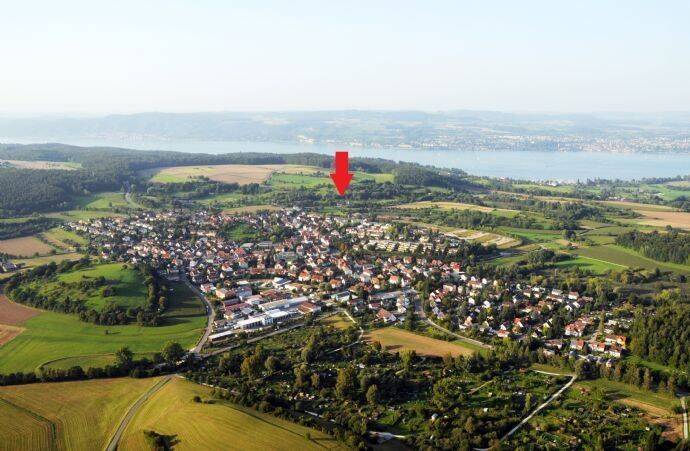 ERSTBEZUG: Idyllisch im Grünen am Ortsrand: Großzügige 4-Zimmerwohnung mit großem Balkon in Konstanz-Dettingen I 95-145m2, 78465 Konstanz