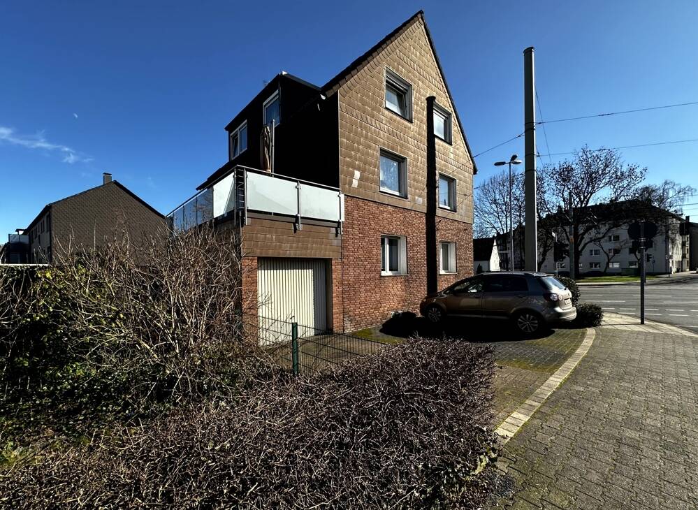 Charmante Dachgeschosswohnung in Gelsenkirchen-Horst!, 45899 Gelsenkirchen (Beckhausen Heßler Horst)