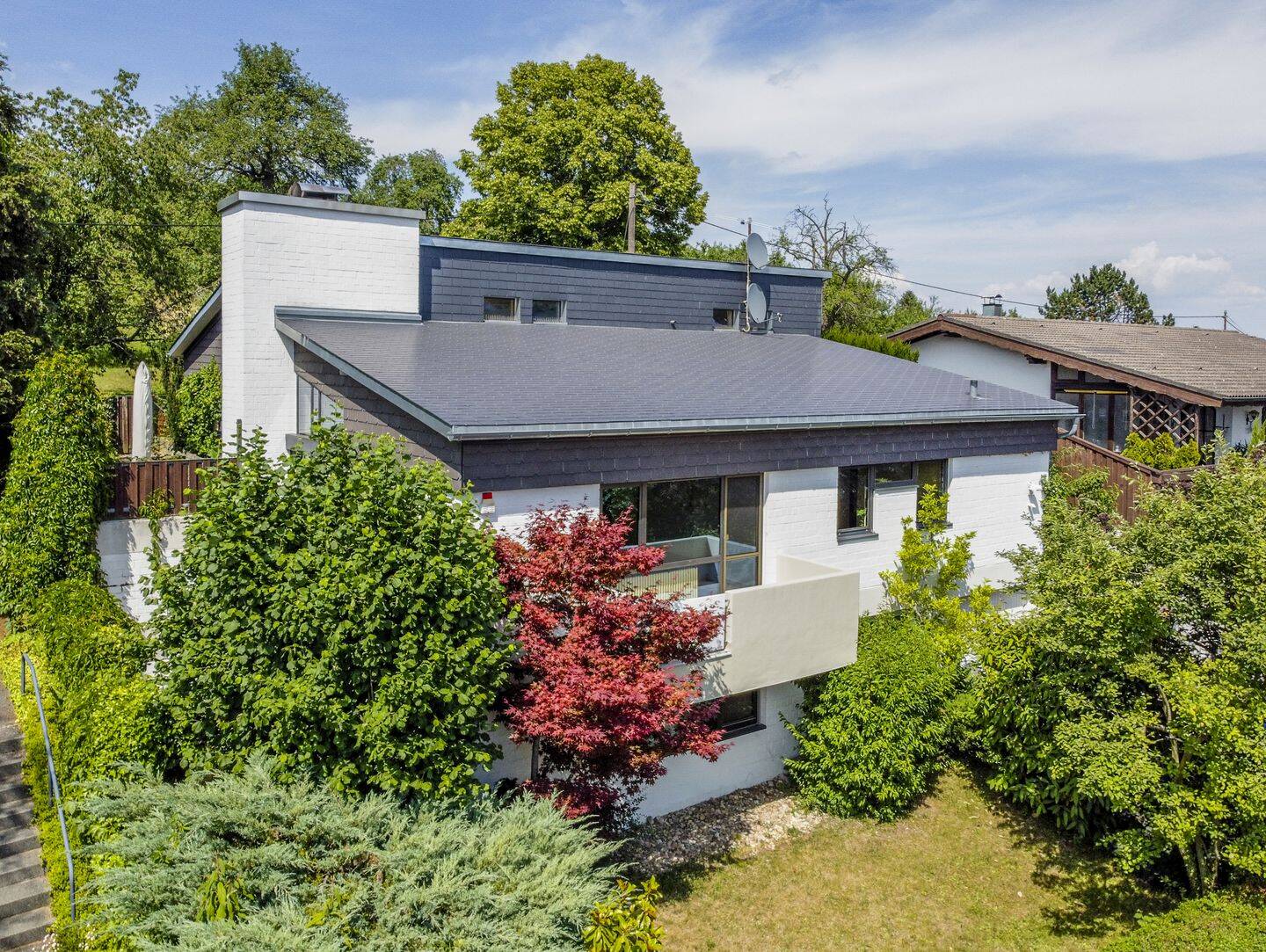 Individuelles EFH mit vermietbarer Einliegerwohnung in traumhafter Lage, 72663 Großbettlingen