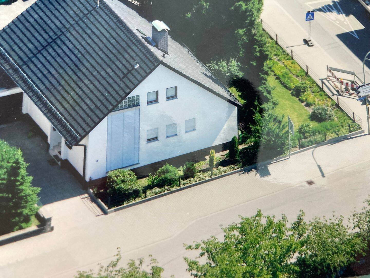 Besichtigung Samstag bei Anmeldung ab 11 Uhr!!!! Tolles Freistehendes Einfamilienhaus mit Garten, 76149 Karlsruhe (Neureut Nordstadt)
