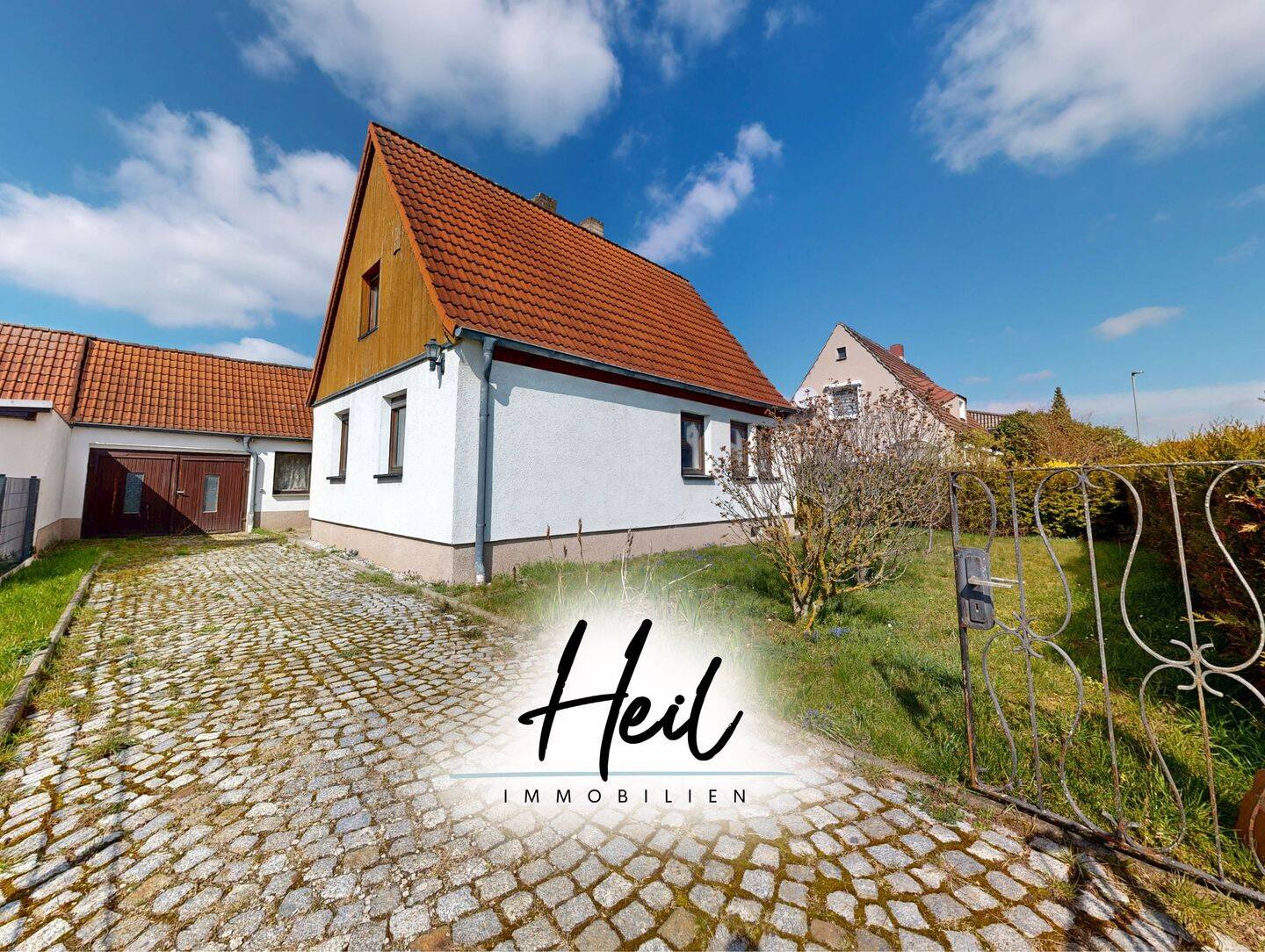 Einfamilienhaus mit Garten I Terrasse und Garage I in Zwenkau, 4442 Zwenkau