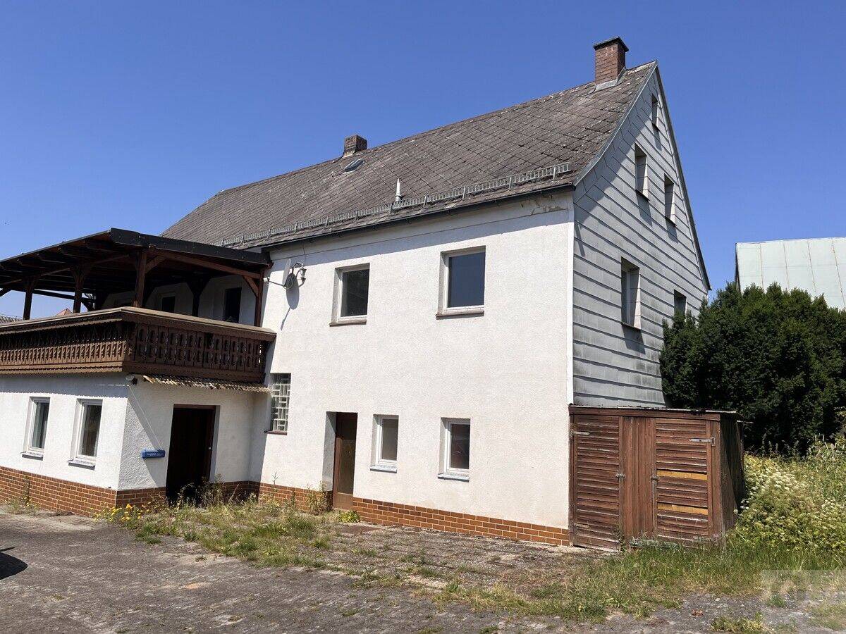 Bayern Kulmain – Sanierungsobjekt mit Charme – Bauernhaus mit Scheune, Stall und zusätzlichem Grundstück, 95508 Kulmain