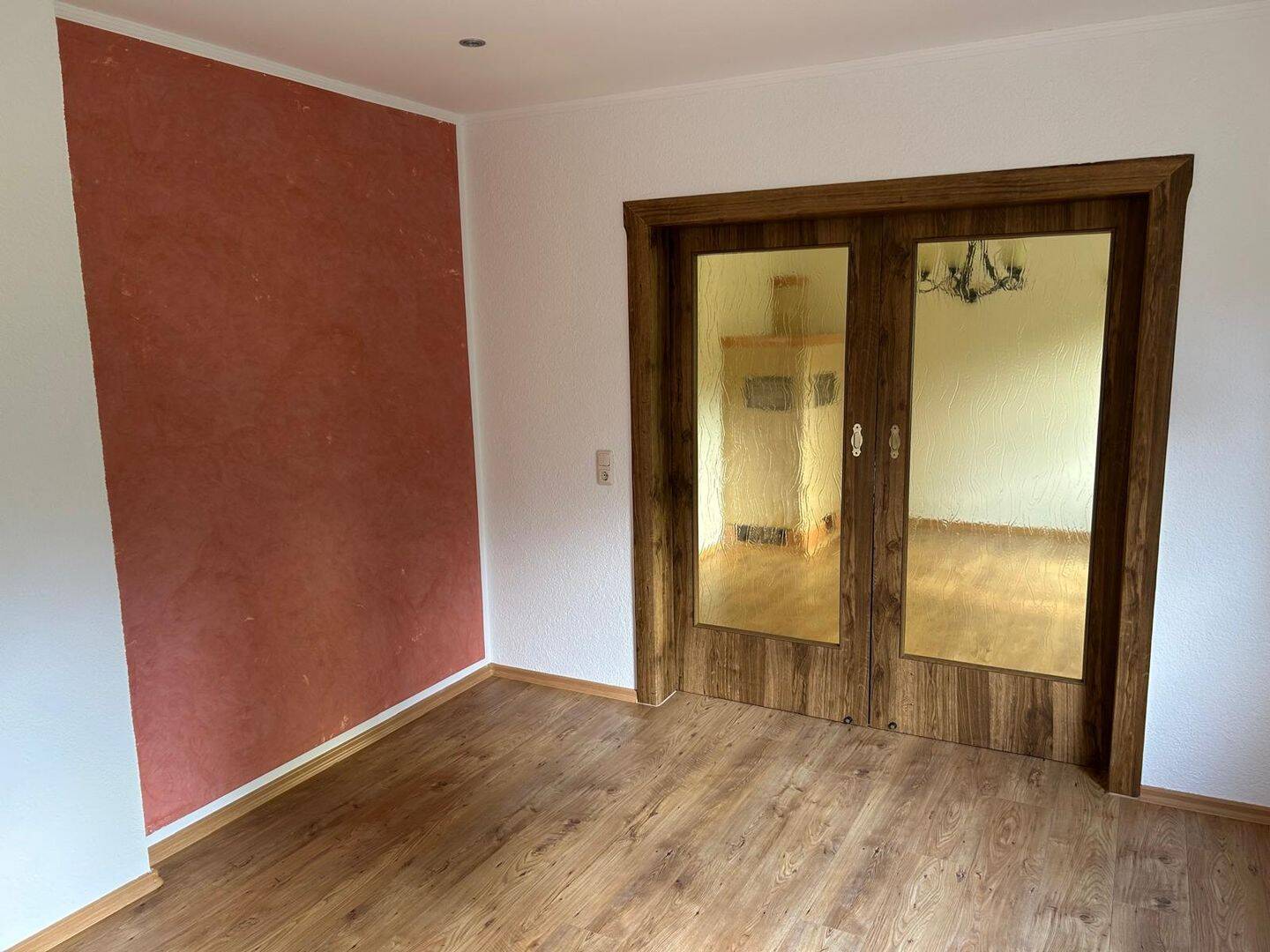 neu renovierte 2,5-Raum Wohnung mit Gartennutzung, 4720 Döbeln