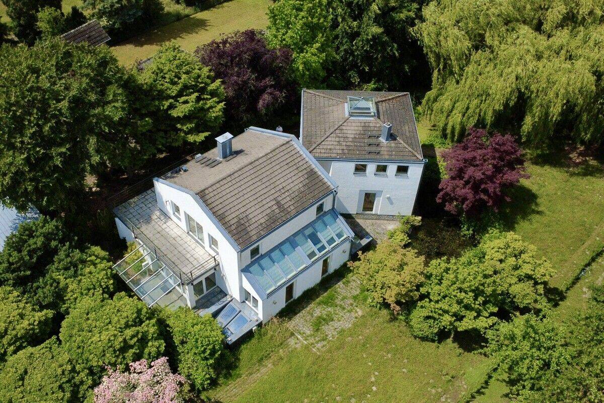 Exklusive Villa mit parkähnlichem Grundstück, 21244 Buchholz in der Nordheide