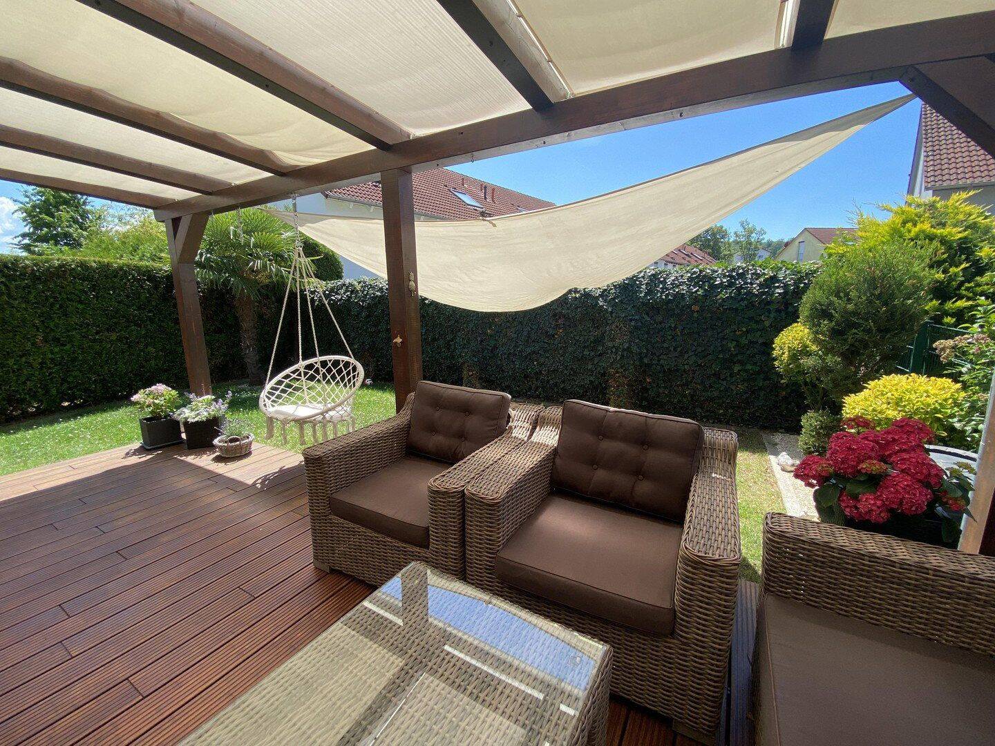 Gepflegtes Reihenendhaus mit Carport, Garage und traumhafter Terrasse in Baden-Oos, 76532 Baden-Baden