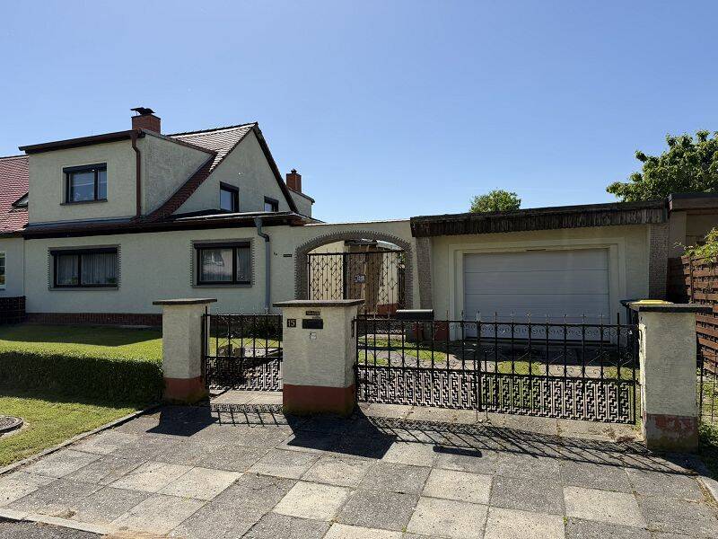 Familienglück in Eutritzsch: DHH auf traumhaftem 850 m² Grdst.; perfekte Südwestausrichtung!!!, 4129 Leipzig (Eutritzsch)