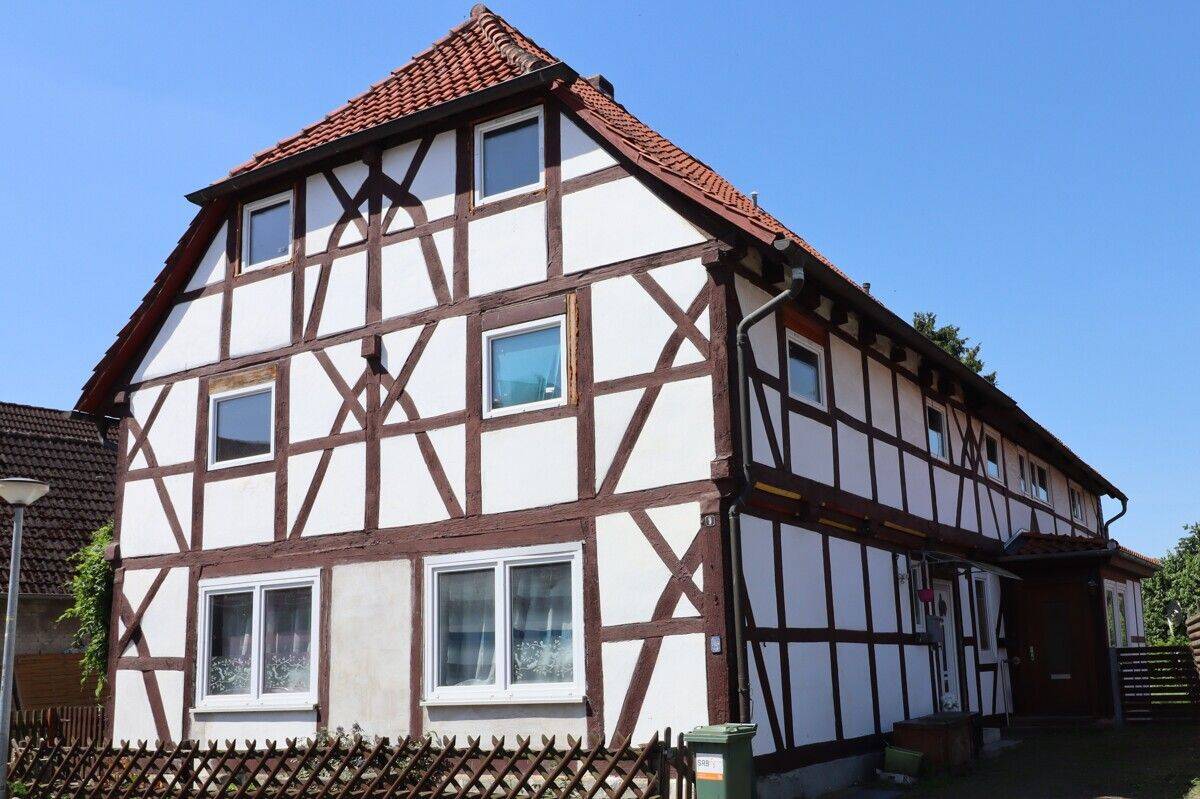Historischer Charme – modernisierte Fachwerk-Doppelhaushälfte mit großem, idyllischem Garten, 38259 Salzgitter