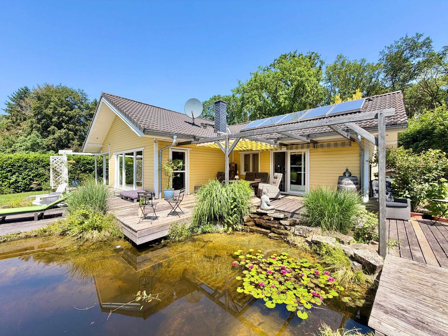 Wohnen wie im Urlaub – Exklusives Refugium im skandinavischen Landhausstil mit einzigartiger Garten- und Wasserlandschaft, 31535 Neustadt am Rübenberge