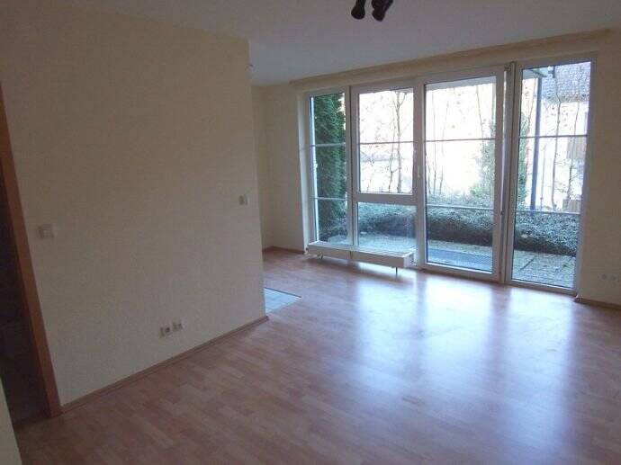 Marko Winter Immobilien — Masseldorn: gemütliches 1-Zimmer-Appartement mit kleiner Terrasse im MFH, 74821 Mosbach