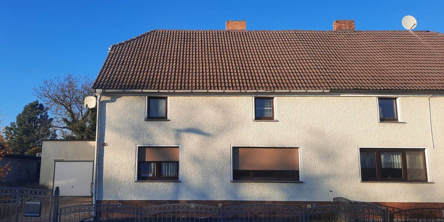 Doppelhaushälfte mit viel Potenzial – Ideal für kreative Gestalter, 3253 Doberlug-Kirchhain