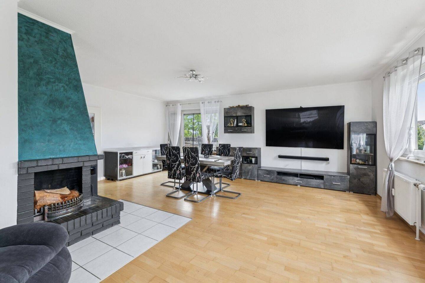 Stilvolle 4,5-Zimmer-Wohnung – Kamin & zwei Dachterrassen, 95445 Bayreuth