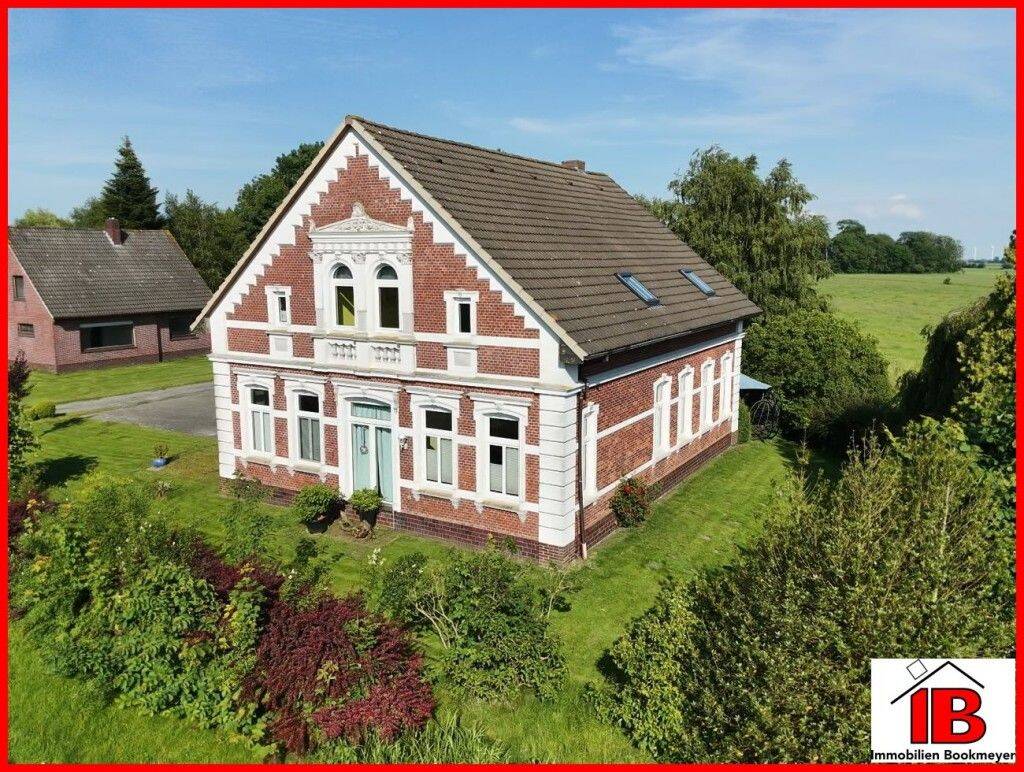 Historisches Anwesen mit Nebengebäuden und besonderer Fassade, 26936 Stadland