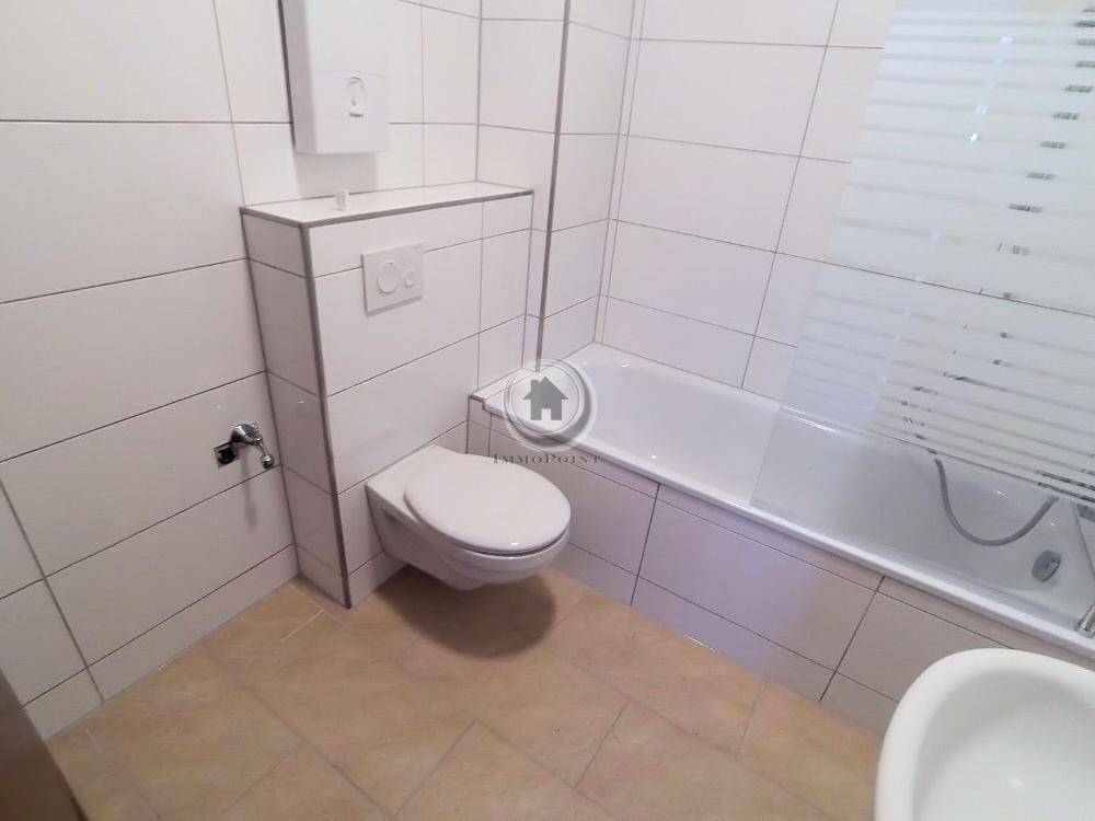 !!! ImmoPoint !!! TOP Energie Wert – hell und schön geschnitten, Fußbodenheizung – SÜD Balkon! IHMERT, 58675 Hemer
