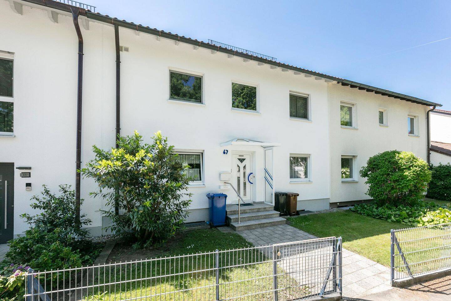 Modernisiertes Reihenmittelhaus mit zwei WE und ausgebautem Dachgeschoss, 89079 Ulm
