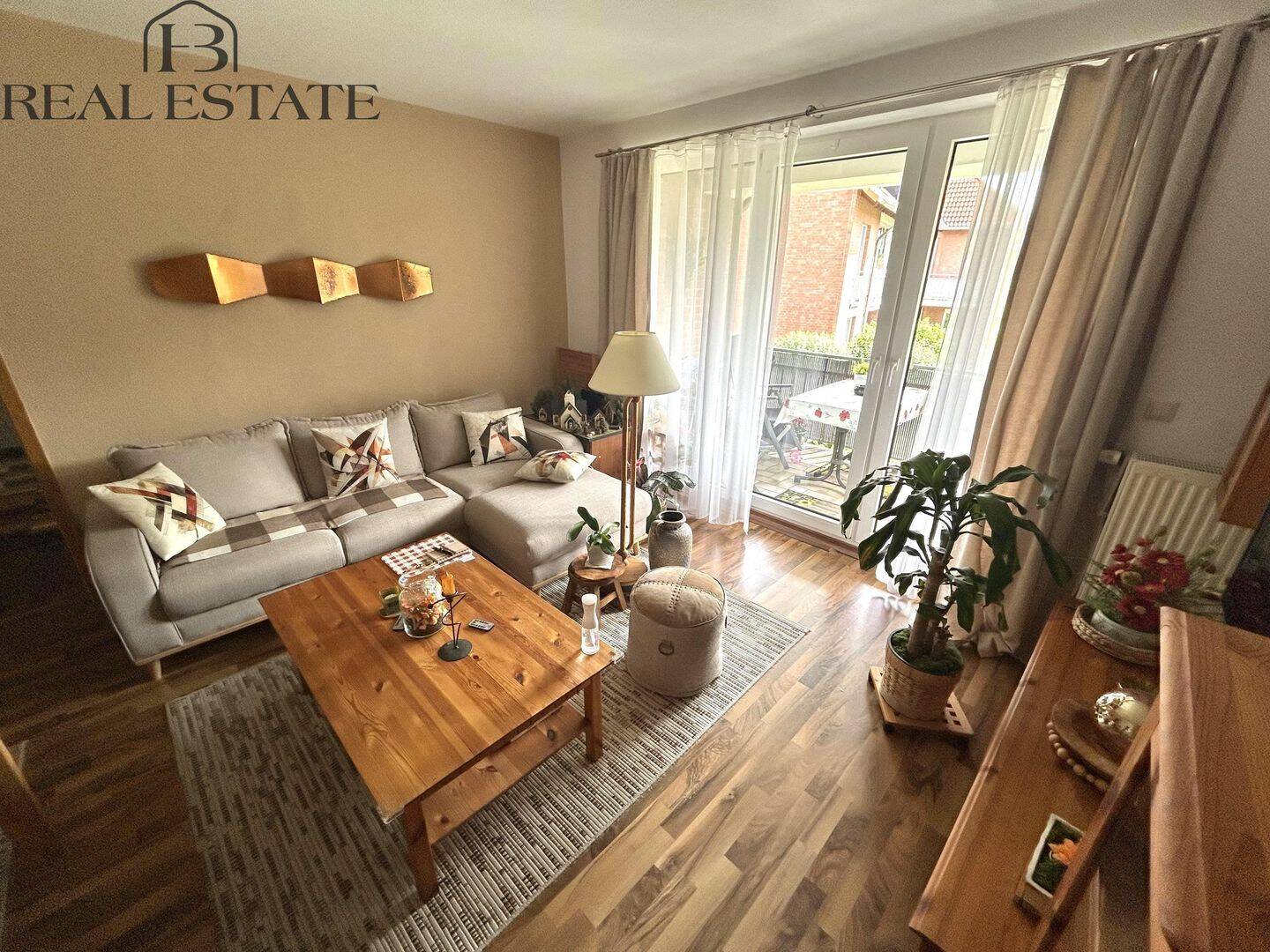 Schöne  4-Raum-Wohnung mit Balkon in Gröningen !, 39397 Gröningen