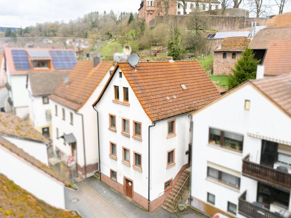 Zweifamilienhaus mit Burgblick – charmantes Altort-Juwel in Rieneck, 97794 Rieneck