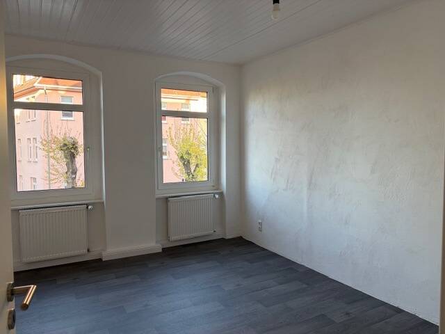 3-Raum-Wohnung Nähe Bahnhof Arnstadt frisch renoviert, 99310 Alkersleben