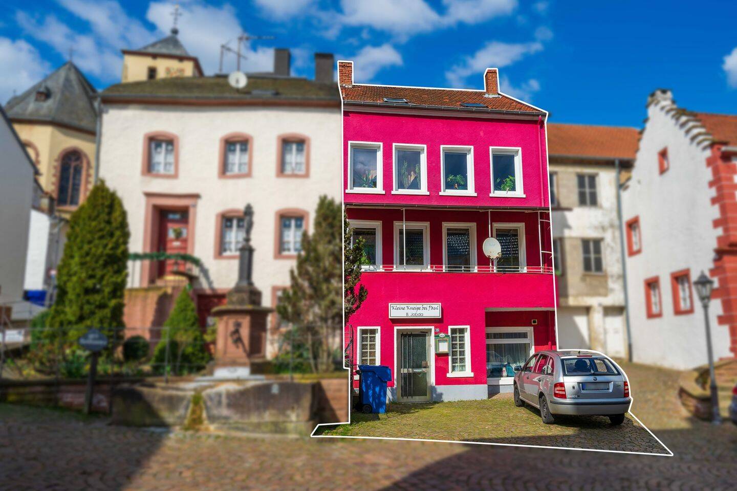 Unscheinbar großzügiges Wohnhaus mit 2 Parkplätzen mitten in Dudeldorfer Altstadt, 54647 Dudeldorf