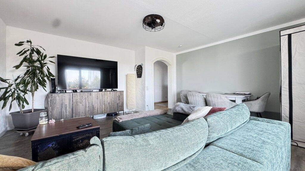 Weitblick genießen – Moderne 2-Zimmer-Eigentumswohnung in begehrter Wohnlage von Hanau-Steinheim, 63456 Hanau