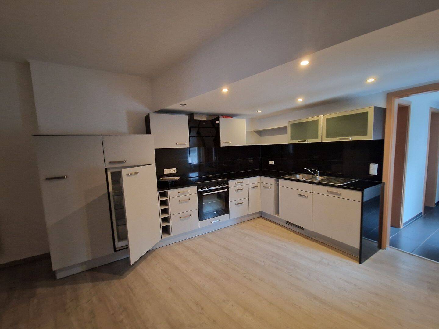 Geräumige Familienwohnung mit 6 Zimmern in Cottbus Mitte