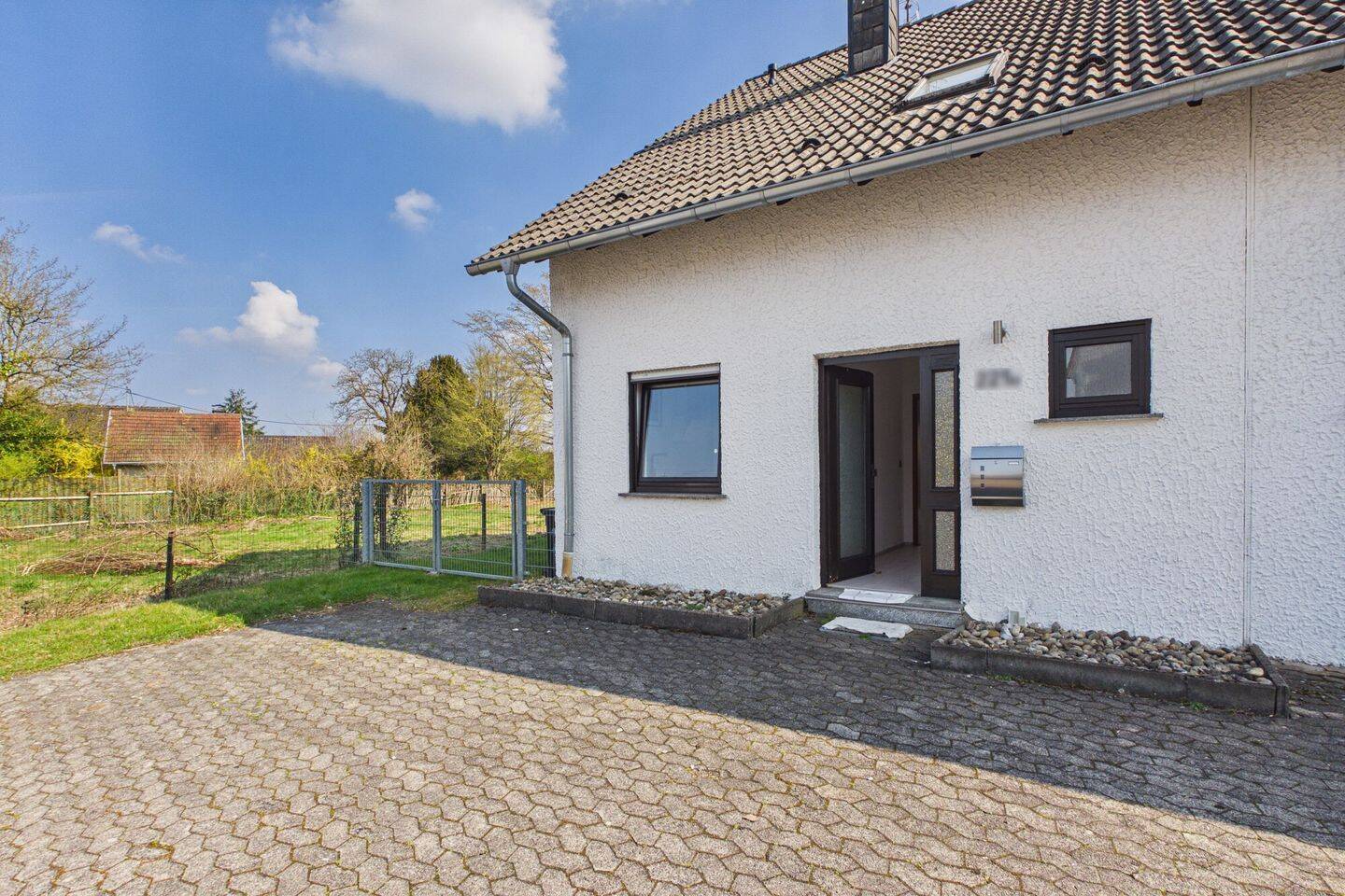 Haus in Merchweiler mit unbenutztem Innenleben – bezugsfertig – selbst die Geister sind vertrieben!, 66589 Merchweiler