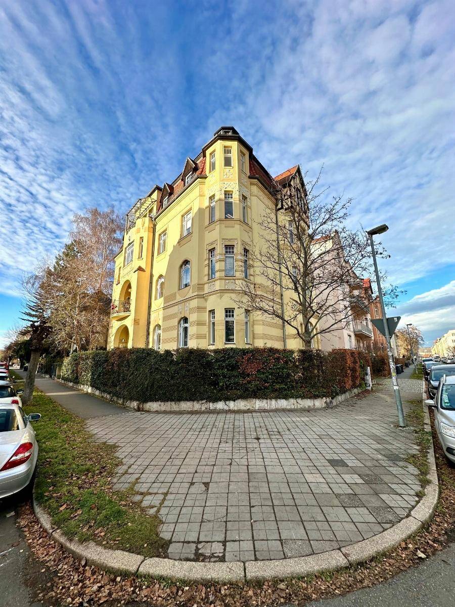 Charmante 4 Raum Dachgeschosswohnung mit großer Dachterrasse in einer Bestlage von Weimar zum Kauf, 99423 Weimar (Altstadt Innenstadt Nordvorstadt Südstadt Westvorstadt)