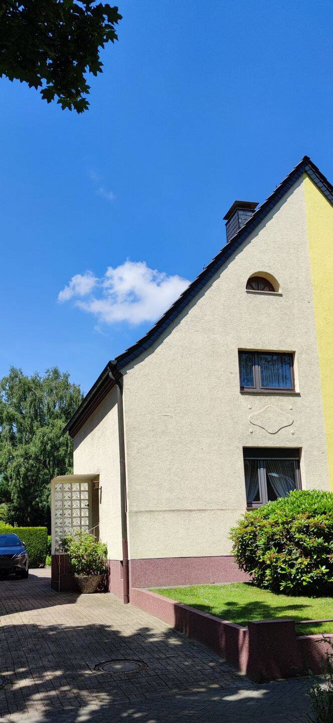 Ruhige Lage! Doppelhaushälfte mit großem Garten im Nordviertel von Recklinghausen, 45657 Recklinghausen