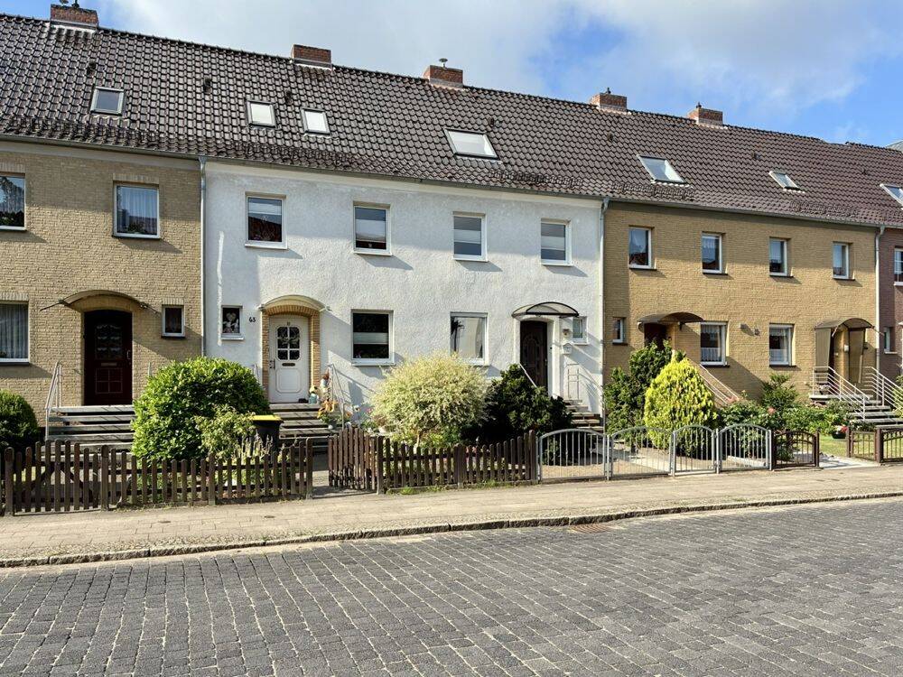 Modernisiertes Reihenhaus in Neubrandenburg, 17034 Neubrandenburg