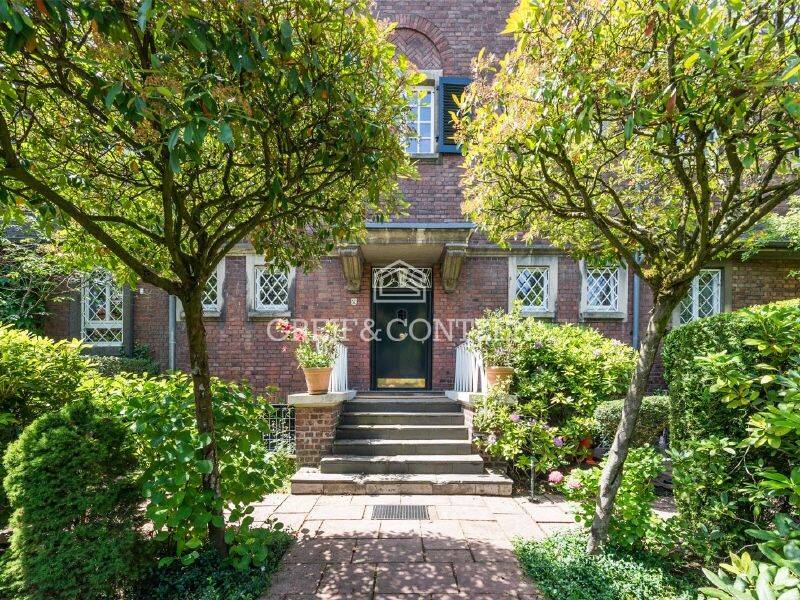 Herrschaftliches Wohnen in Marienburg – Denkmalgeschützte Gartenwohnung mit Villencharme