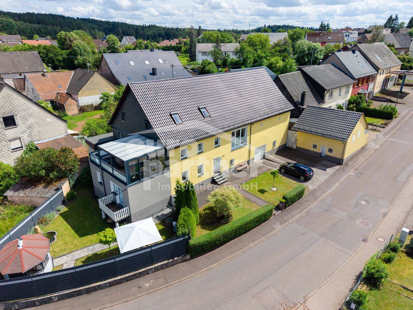 Großzügiges Wohnhaus mit Einliegerwohnung in Reichenbach!, 55776 Berglangenbach