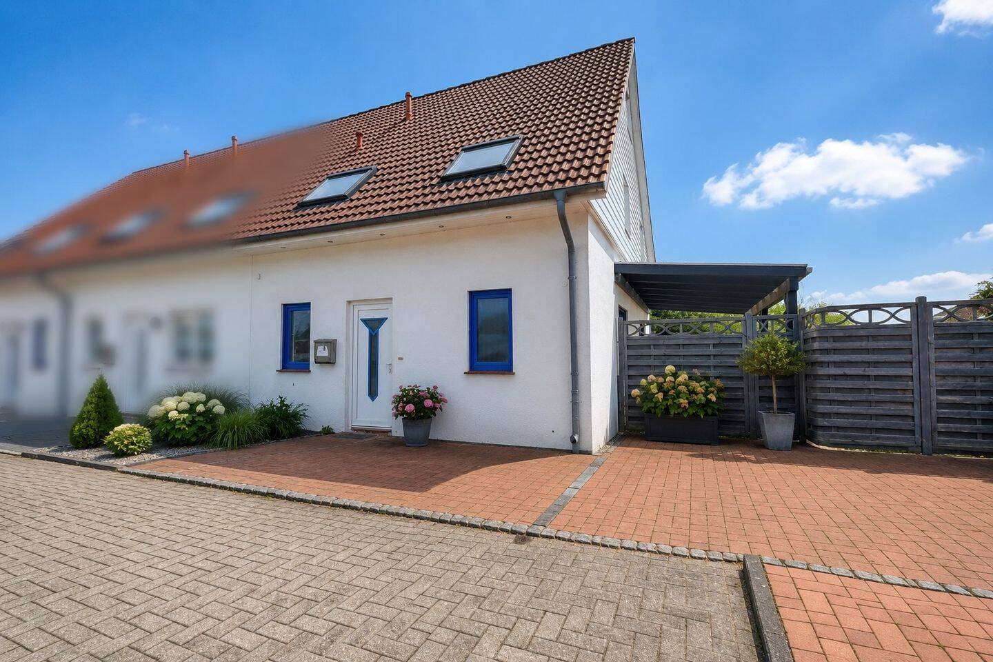 Wohnen im beliebten Schierholzgebiet – gepflegtes Reihenendhaus mit großzügigem Garten- und Terrassenbereich, 27578 Bremerhaven (Lehe Leherheide)