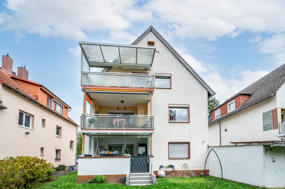 72m² große Dachwohnung in toller Oberstadtwohnlage ***mit Einzelgarage *** in Erbbau, 55131 Mainz (Altstadt Neustadt Oberstadt Weisenau)