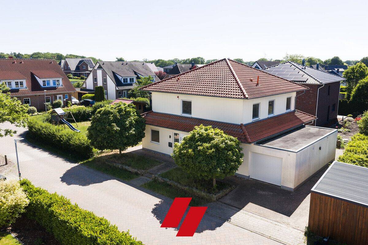Schwanewede: Ansprechendes, großzügiges Einfamilienhaus mit Garage auf schönem Süd-West-Grundstück, 28790 Schwanewede